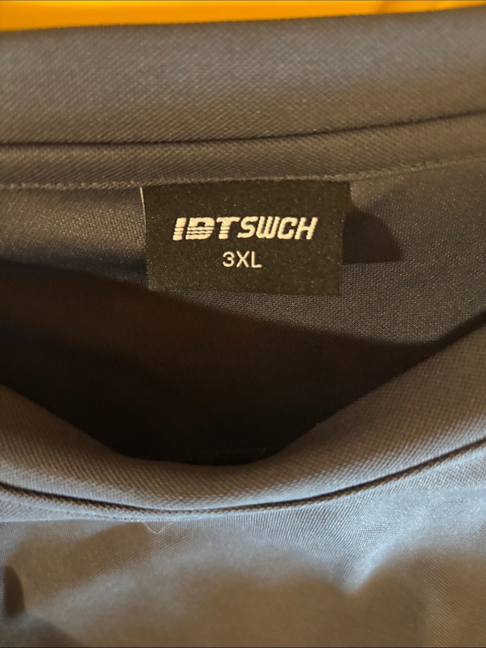 Big and tall men’s Gray & White Short Sleeve Swim Shirt Lightweight Rash Guard - Picture 3 of 3